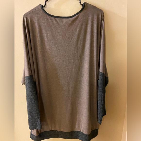 Grande Madame taupe & grey crew neck long sleeved top with letters & black gems - Picture 9 of 12
